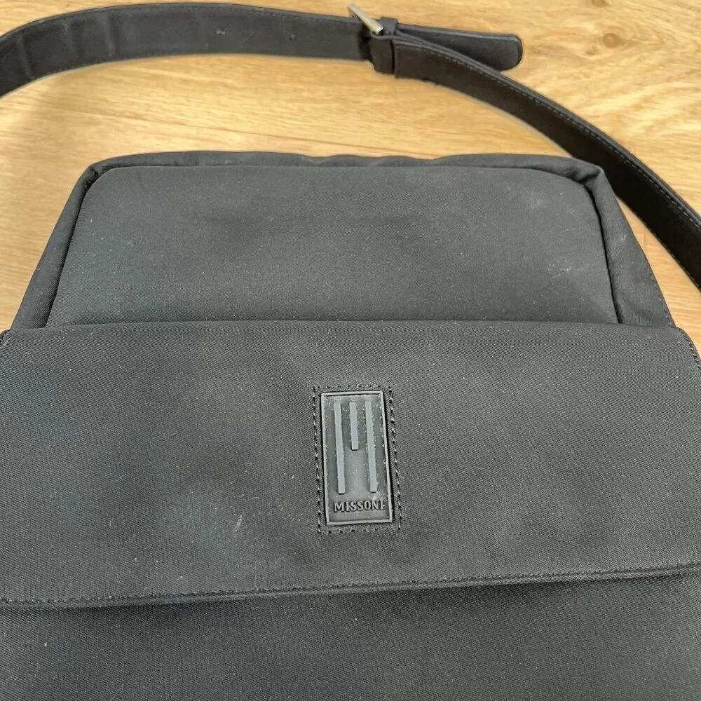 Missoni Crossbody Belt Travel Commuter Bag Set Small Black Nylon Pockets Minimal
